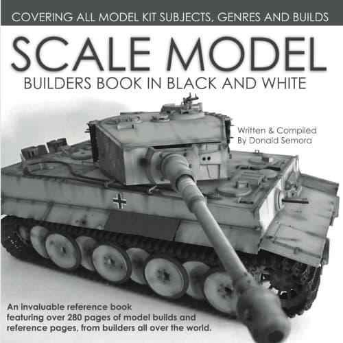 Scale Model: Builders Book in Black and White: Volume 1 (Scale Models in Black and White)