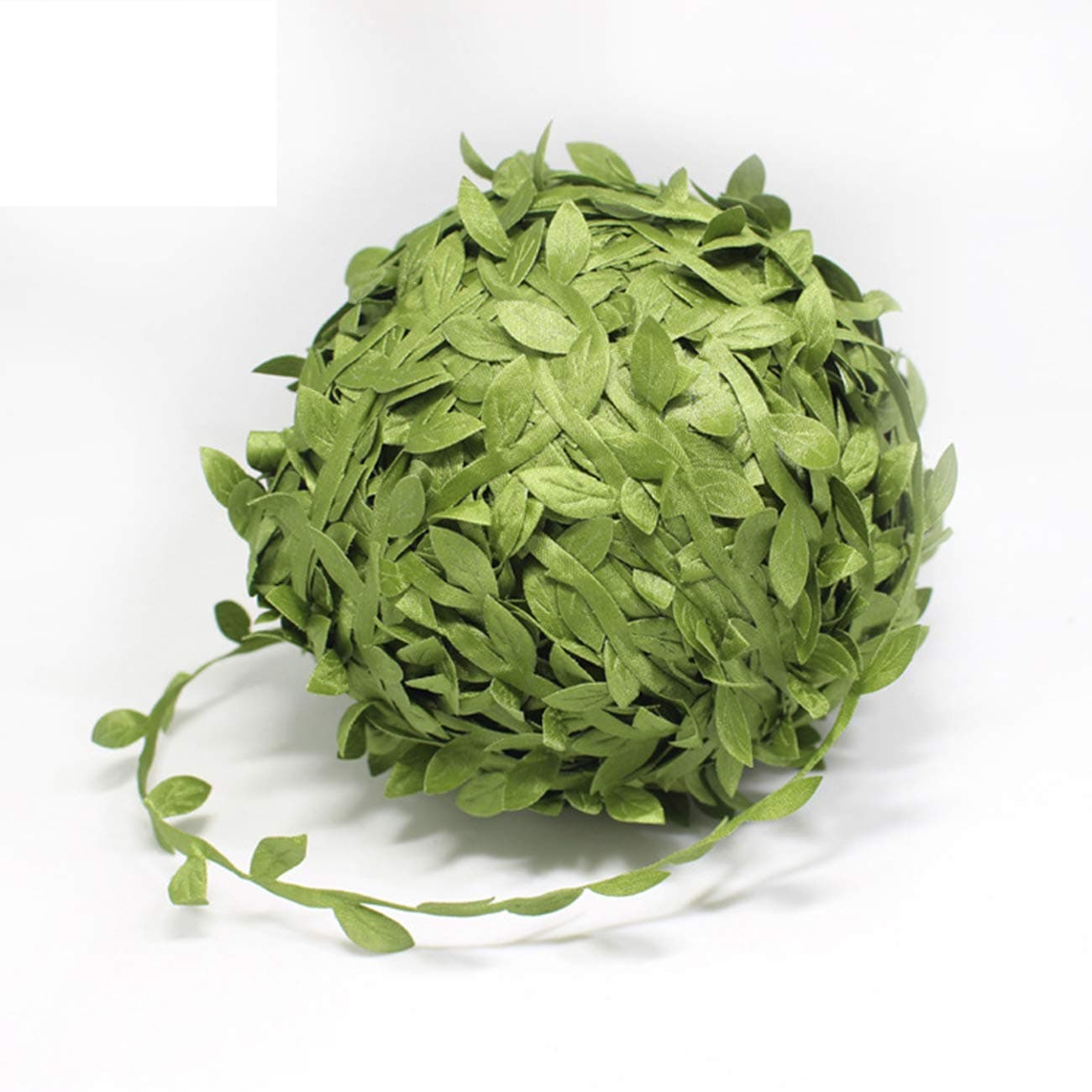 TinaWood 252 Ft Artificial Vines, Artificial Eucalyptus Leaf Garland DIY Greek Wild Jungle Decorative Botanical Greenery for Home Wall Garden Wedding Party Wreaths