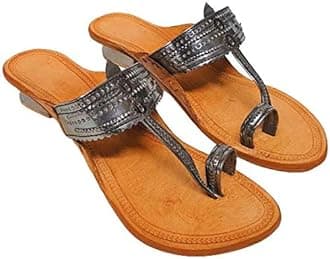 Women's Kolhapuri Chappals | Ethnic Leather Heels Kolhapuris for Women | WK19