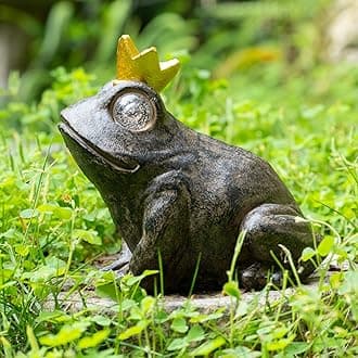 Garden Decor Statue Frog Prince,Solar Statue Decor Frog Prince,Resin Frogs Figurine with Solar Light for Patio,Balcony,Yard,Lawn Ornament,Perfect Garden Gift