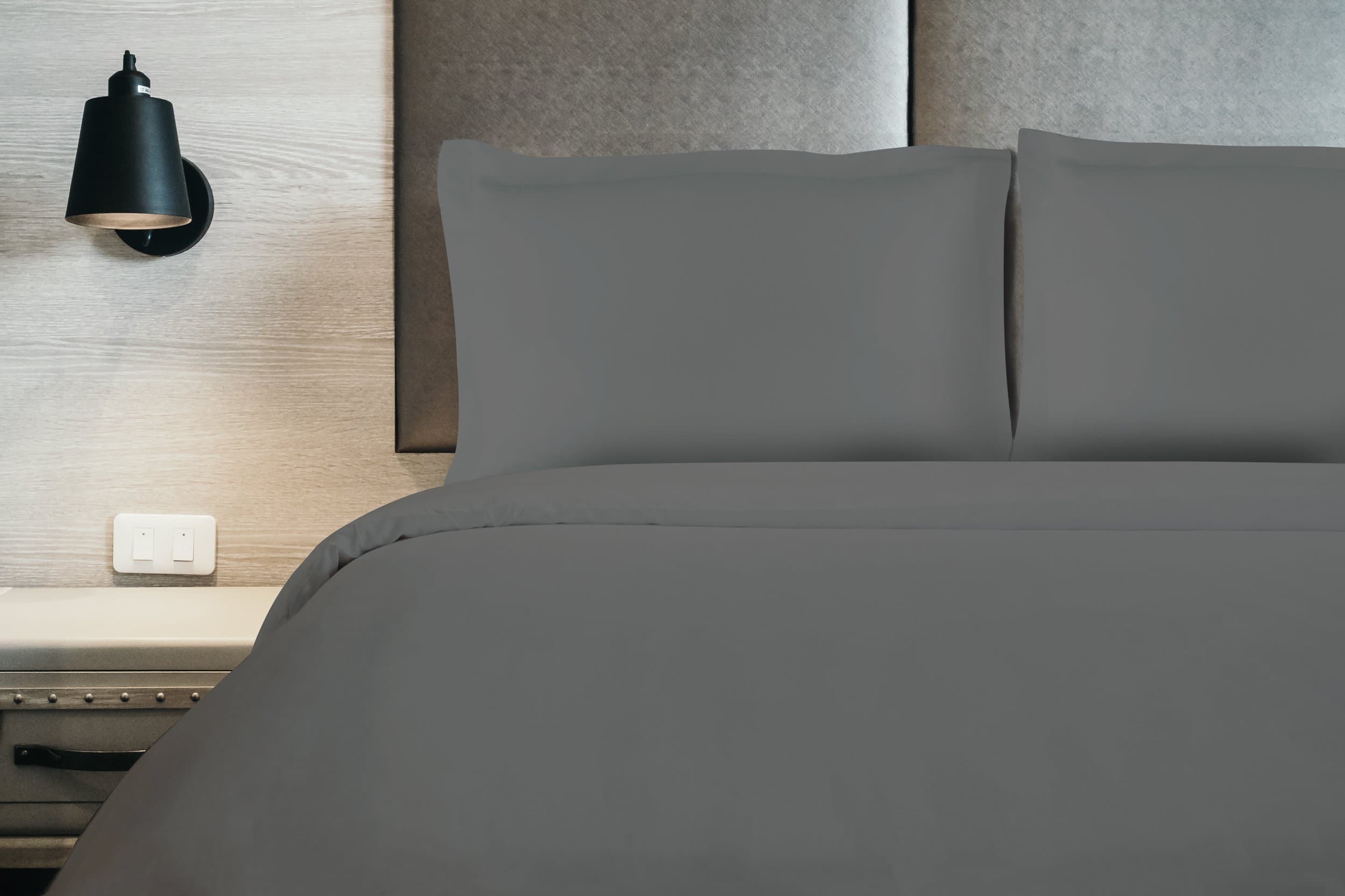 Premium 1800 Thread Count Microfiber Duvet Cover Set with 2 Pillow Shams (Queen/Gray)